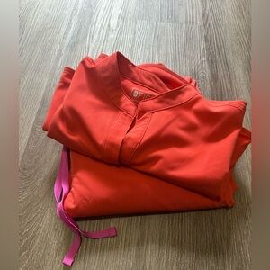 Figs fireside scrub set